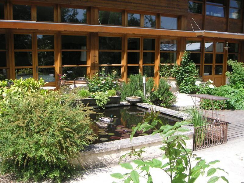 Le Clos Chedeville Bed & Breakfast